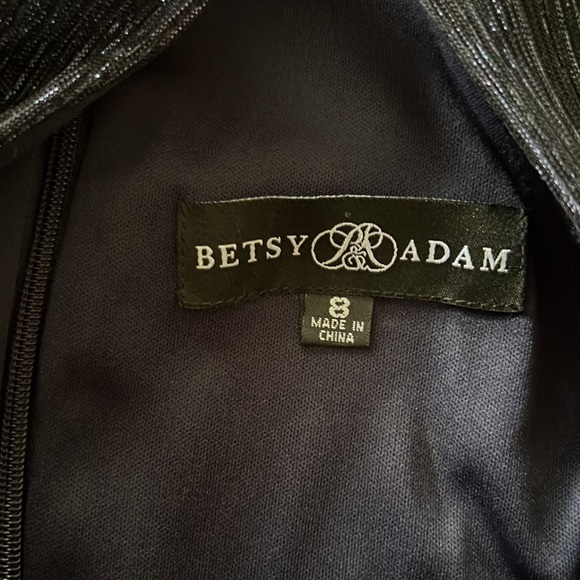 BETSY & ADAM Metallic-Threaded Front-Cutout Gown In Navy. - Picture 12 of 17